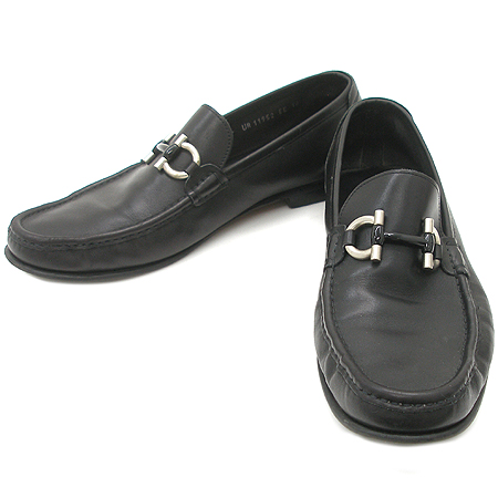 Ferragamo(󰡸) Ż ġ   