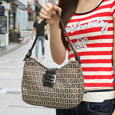 Fendi(���) 8BR036 �𰡵� ȣ�� ����� �̹���6 - ���̺��� �߰���ǰ