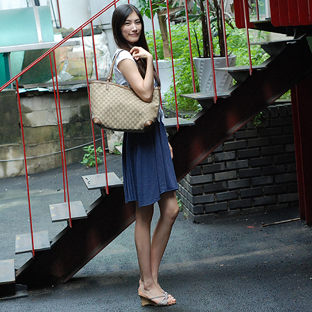 Gucci(����) 247209 GG �ΰ� �ڰ��� ���� ����� + ���� �Ŀ�ġ �̹���5 - ���̺��� �߰���ǰ