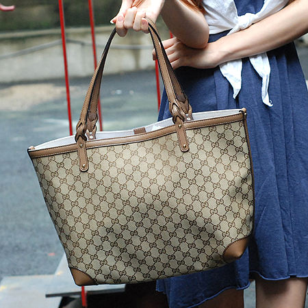 Gucci(����) 247209 GG �ΰ� �ڰ��� ���� ����� + ���� �Ŀ�ġ �̹���6 - ���̺��� �߰���ǰ