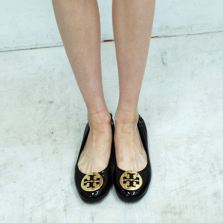 TORY BURCH(�丮��ġ) TB1ZF1ZL5 ���� �ΰ� ��� ������ REVA(����) �÷� ���� [�б�������] �̹���5 - ���̺��� �߰���ǰ