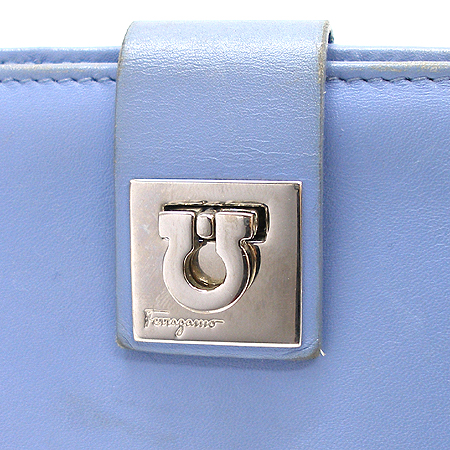 Ferragamo(��󰡸�) 22 4130 ��ī�̺��� ���� ���� ��ġ�Ϸΰ� ��� ������ �̹���3 - ���̺��� �߰���ǰ