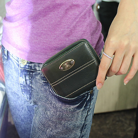 Celine(������) �׸����� ����ΰ� ¤�� ������ �̹���5 - ���̺��� �߰���ǰ