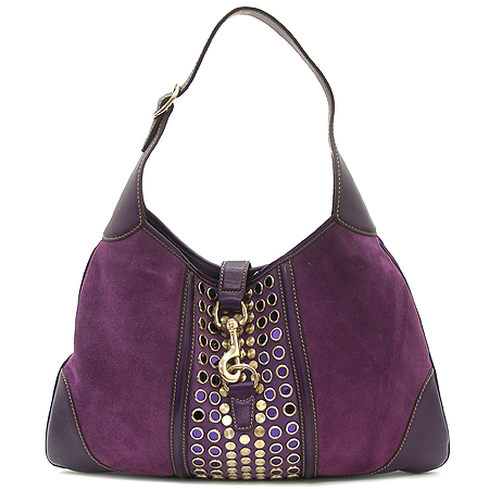 ����  �����