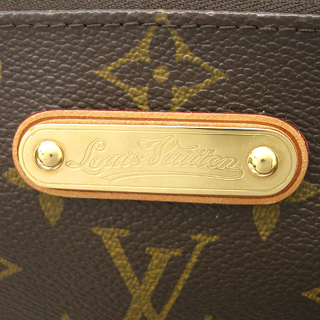 Louis Vuitton(���̺���) M95567 ���׷� ĵ���� ���� Ŭ��ġ 2WAY �̹���4 - ���̺��� �߰���ǰ