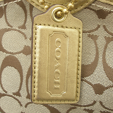Coach(��ġ) ����Ŀ �ñ׳��� ��Ʈ�� �̹���3 - ���̺��� �߰���ǰ