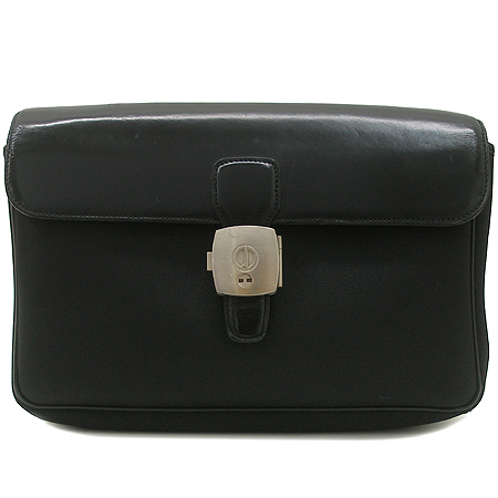 ����  �������