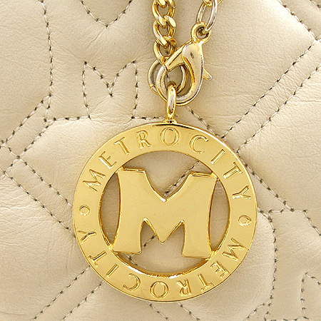 Metrocity(��Ʈ�ν�Ƽ) M �ΰ� ���� �簢 ��Ʈ�� �̹���3 - ���̺��� �߰���ǰ