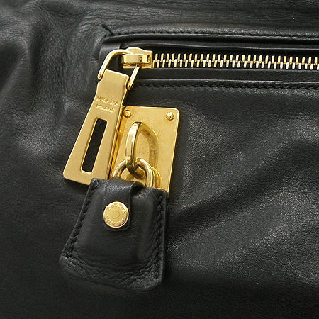 Prada(�����) BN1861 SOFT CALF �������� ��Ʈ�� + ��� ��Ʈ�� [�б�������] �̹���2 - ���̺��� �߰���ǰ