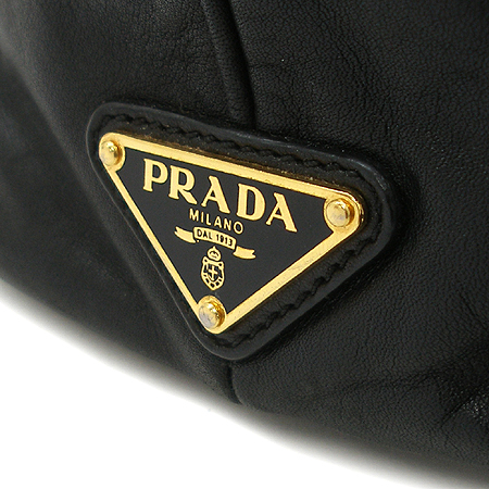 Prada(�����) BN1861 SOFT CALF �������� ��Ʈ�� + ��� ��Ʈ�� [�б�������] �̹���3 - ���̺��� �߰���ǰ