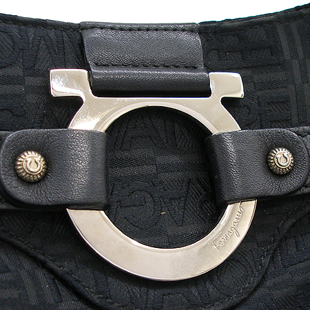 Ferragamo(��󰡸�) AU 21 8884 ��ġ�� �ΰ� ��� �к긯 ����� �̹���3 - ���̺��� �߰���ǰ