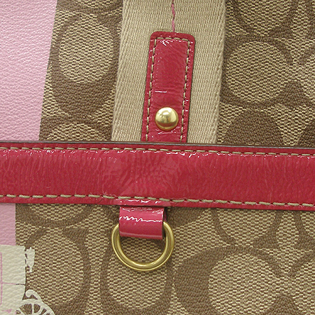 Coach(��ġ) �ñ׳�ó PVC ���̴�Ʈ ��Ƽġ ����� �̹���4 - ���̺��� �߰���ǰ