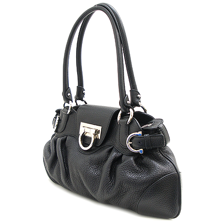 Ferragamo(��󰡸�) 21 6317. ���� ��ġ�� ����� �̹���3 - ���̺��� �߰���ǰ