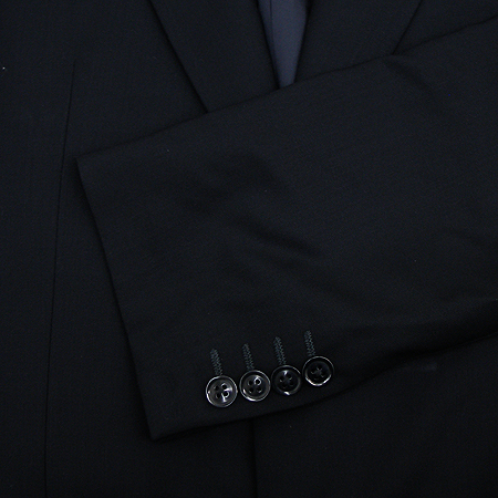 Armani COLLEZIONI(�Ƹ����� �÷�������) ���� �̹���3 - ���̺��� �߰���ǰ