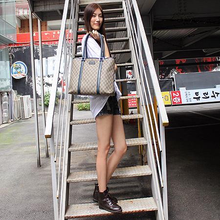 Gucci(����) 114288 GG�ΰ� PVC ��ũ�׸� ���� ����� �̹���5 - ���̺��� �߰���ǰ