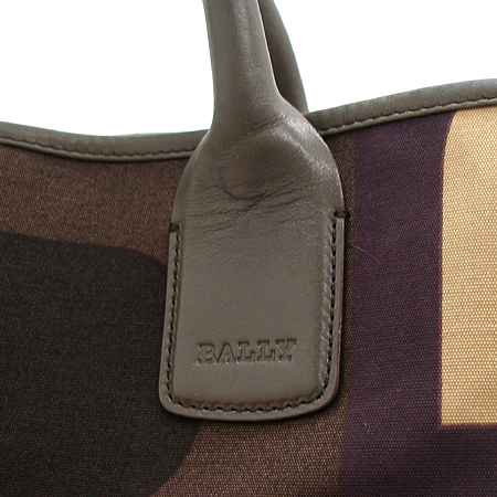 Bally(�߸�) BENNAS ��Ʈ�� �̹���3 - ���̺��� �߰���ǰ