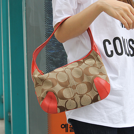 Coach(��ġ) 11599 �ñ׳��� ���̴�Ʈ ����� �̹���6 - ���̺��� �߰���ǰ