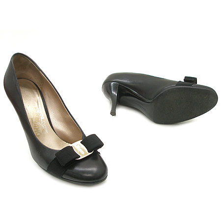 Ferragamo(��󰡸�) CARLA �ٶ� ��� ������ ������ ���� �̹���3 - ���̺��� �߰���ǰ