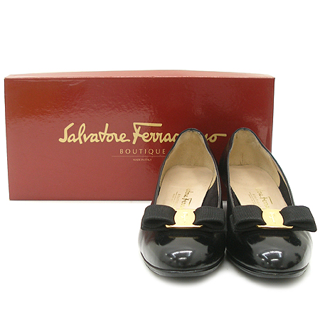 Ferragamo(��󰡸�) ���� �ΰ� �ٶ� ���� �̹���2 - ���̺��� �߰���ǰ