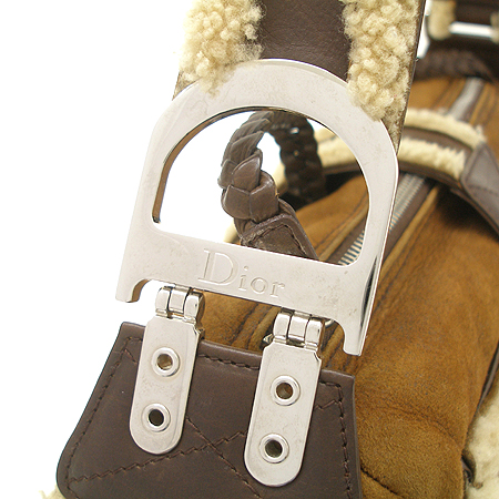 Dior(ũ����î���) ����Ƽ�� ������ �ö���Ʈ ����� �̹���4 - ���̺��� �߰���ǰ