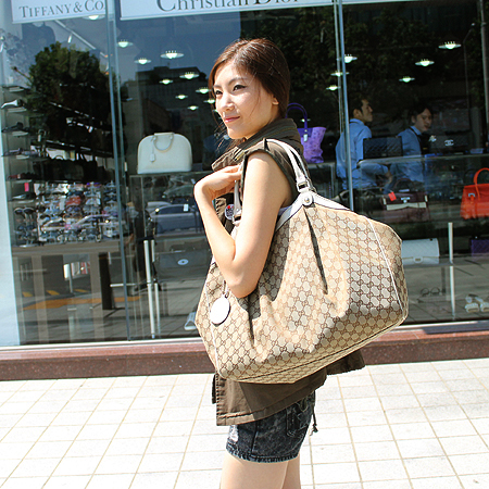 Gucci(����) 211943 GG �ΰ� �ڰ��� ��Ű ����� [��������] �̹���6 - ���̺��� �߰���ǰ
