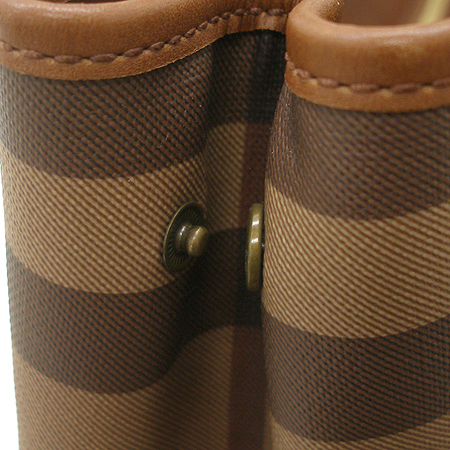 Burberry(������) LL MD MONTFORD ��� üũ �� ����� [��������] �̹���4 - ���̺��� �߰���ǰ