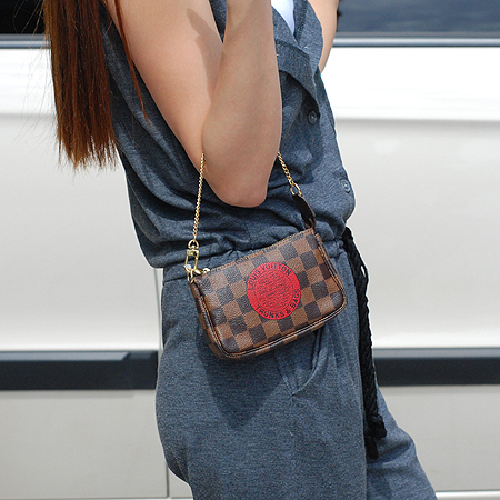 Louis Vuitton(���̺���) N58011 �ٹ̿� ĵ���� �̴� ����Ʈ �Ǽ��縮 �Ŀ�ġ ü�� ����� �̹���6 - ���̺��� �߰���ǰ