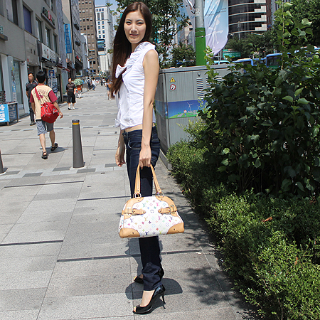 Louis Vuitton(���̺���) M40193 ���׷� ��Ƽ �÷� ȭ��Ʈ Ŭ����� ����� [�б�������] �̹���5 - ���̺��� �߰���ǰ