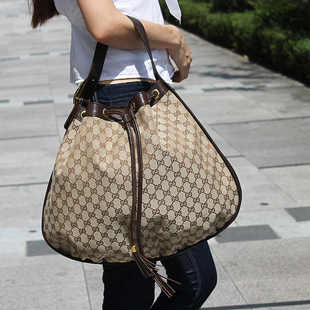 Gucci(����) 223951 GG �ΰ� �ڰ��� ȣ�� ����� ����� [�б�����������2ȣ��] �̹���6 - ���̺��� �߰���ǰ