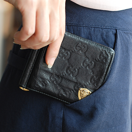 Gucci(����) 203616 ��Ż �ΰ� ��� ���� ���� �Ӵ�Ŭ�� ������ �̹���5 - ���̺��� �߰���ǰ