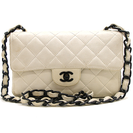 Chanel() Ų ̺ 