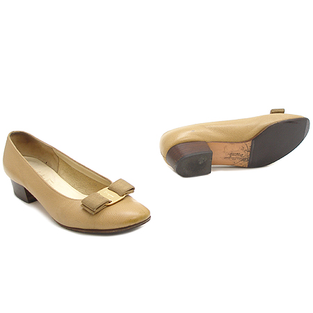 Ferragamo(��󰡸�) ���� �ٶ� ��� ������ ���� �̹���2 - ���̺��� �߰���ǰ