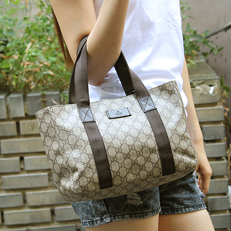 Gucci(����) 141976 GG�ΰ� PVC ��Ʈ�� [��������] �̹���6 - ���̺��� �߰���ǰ