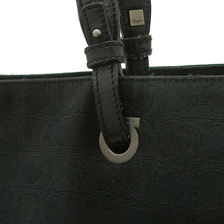 Ferragamo(��󰡸�) 21 3831 ���� ��Ƽ�Ϸΰ� �к긯 �ٰ� ����� �̹���4 - ���̺��� �߰���ǰ