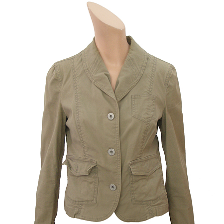 ��  ����