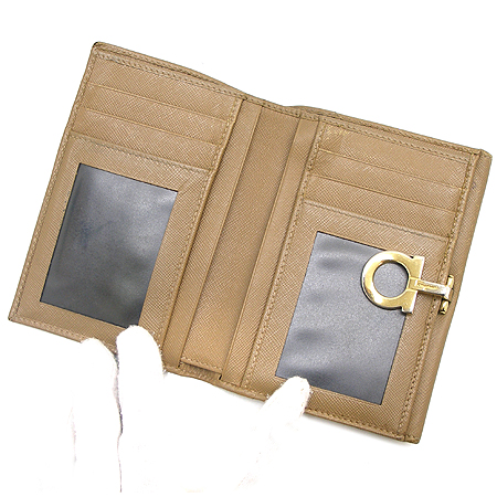 Ferragamo(��󰡸�) 22 0118 ���� ��ġ�� ��� ������ [�̾�������] �̹���2 - ���̺��� �߰���ǰ