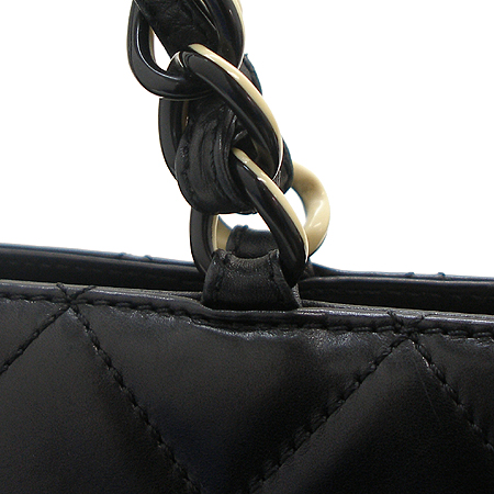 Chanel() Ų &ȭƮ ü 簢  ̹3 - ̺ ߰ǰ