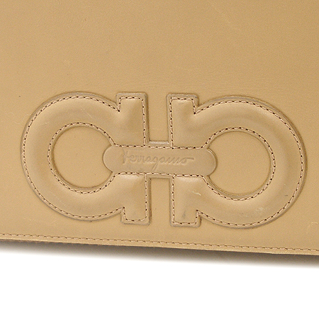 Ferragamo(��󰡸�) 21 8314 ��ġ�� ��� �簢 ����� �̹���4 - ���̺��� �߰���ǰ