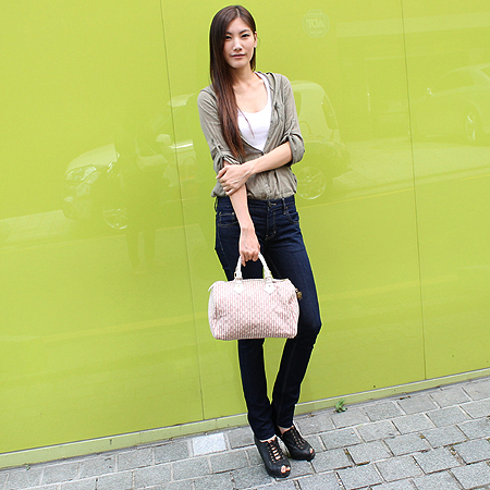 Louis Vuitton(���̺���) M95501 �̴ϸ� ũ�ο��� ���ǵ� ��Ʈ�� �̹���5 - ���̺��� �߰���ǰ