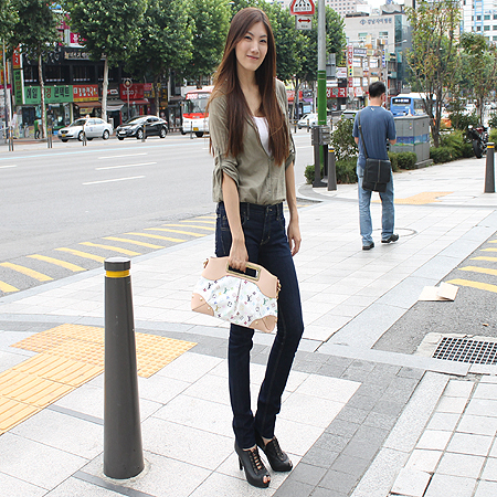 Louis Vuitton(���̺���) M40255 ���׷� ĵ���� ��Ƽ �÷� ȭ��Ʈ �ֵ� MM 2-WAY [�б�������] �̹���5 - ���̺��� �߰���ǰ