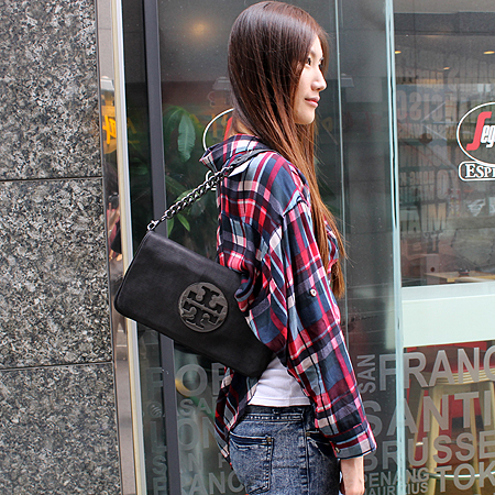 TORY BURCH(�丮��ġ) TR0C9B9LP5 ��ũ�׷��� �����̵� ũ��ũ���� ���� ����ü�� Ŭ��ġ [��������] �̹���6 - ���̺��� �߰���ǰ
