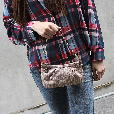 Fendi(���) 8BR594 ������ ��ī FF�ΰ� ���� ü�� �Ŀ�ġ [��������] �̹���6 - ���̺��� �߰���ǰ