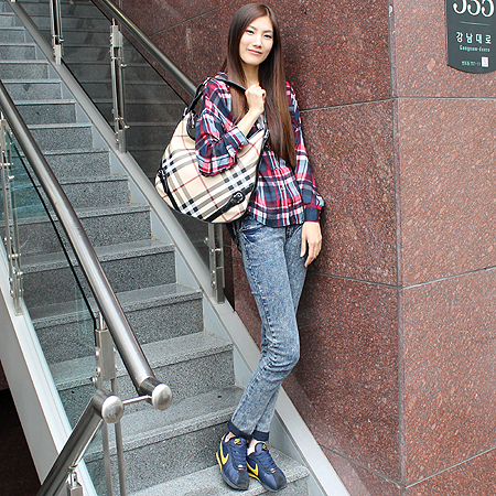 Burberry(������) �� ���üũ PVC ȣ�� ����� �̹���5 - ���̺��� �߰���ǰ
