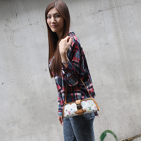 Louis Vuitton(���̺���) M40049 ���׷� ��Ƽ �÷� ȭ��Ʈ �ȸ� Ŭ��ġ�� ����� �̹���5 - ���̺��� �߰���ǰ