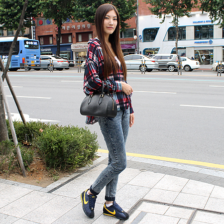 Louis Vuitton(���̺���) M52082 ���� ���� �ڽ��� ��Ʈ�� �̹���5 - ���̺��� �߰���ǰ