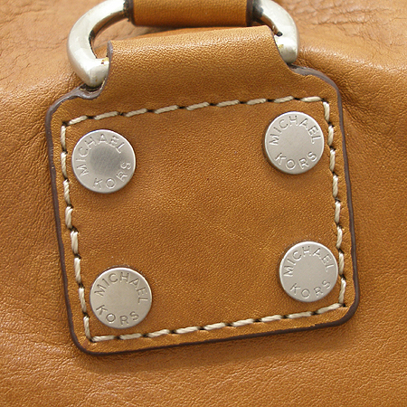 MICHAELKORS(����Ŭ�ھ) ī�� ���� ASTOR (�ֽ���) ¡ ��� L������ ����� �̹���4 - ���̺��� �߰���ǰ