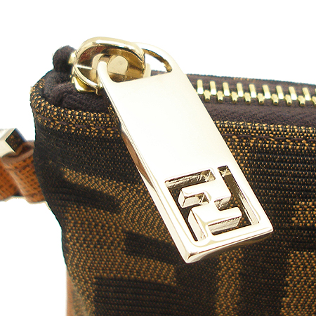 Fendi(���) 8M0263 FF �ΰ� ��ī �Ŀ�ġ �̹���4 - ���̺��� �߰���ǰ