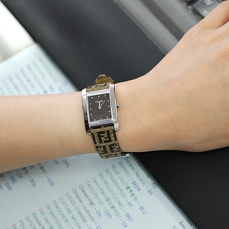 Fendi(���) 7000L �簢 ���� ���Ʈ ������ �ð� �̹���5 - ���̺��� �߰���ǰ