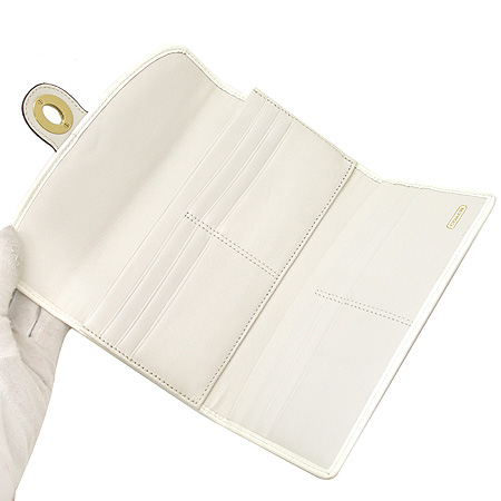 Coach(��ġ) �ñ׳��� �ΰ� ���̴�Ʈ ��Ƽġ ������ �̹���4 - ���̺��� �߰���ǰ