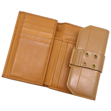 Dior(ũ����î���) 04 LU0084 ī�� ���� ����ΰ� ��� 3�� ������ �̹���3 - ���̺��� �߰���ǰ